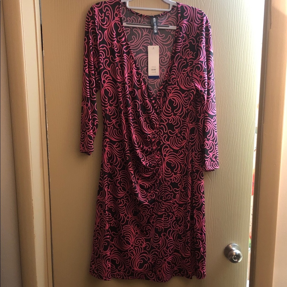 JM Collection Long Sleeve Dress in Pink and Black Swirl